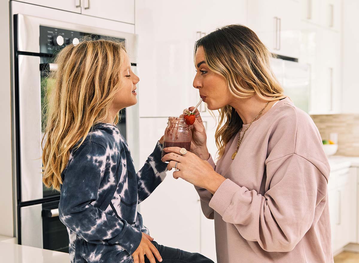 Quick & Easy Breakfast Smoothies for Kids | SAMBAZON